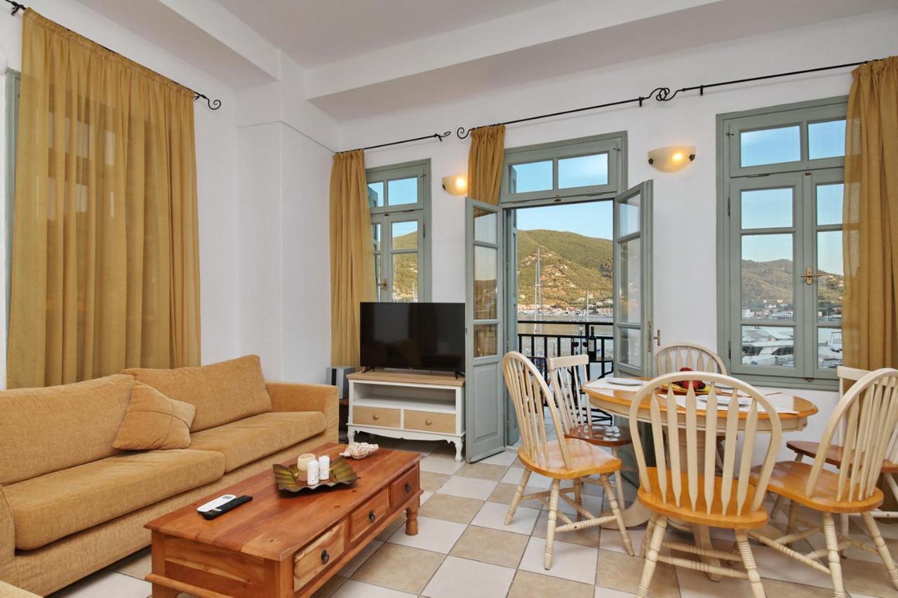 Faros Coastal Apartments 斯科派洛斯 外观 照片