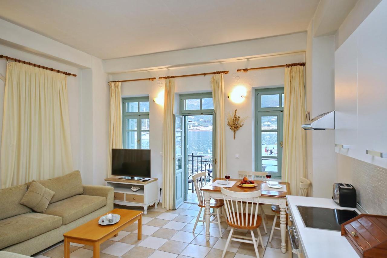 Faros Coastal Apartments 斯科派洛斯 外观 照片