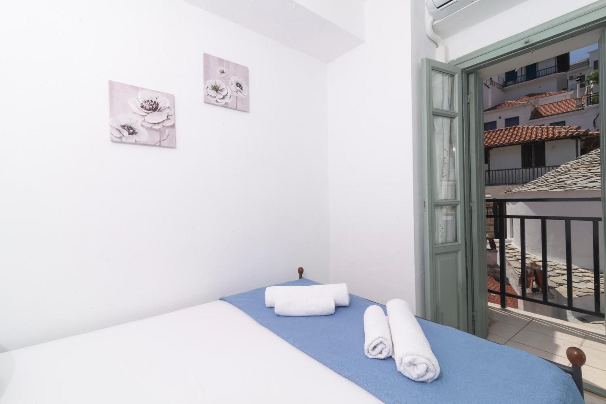 Faros Coastal Apartments 斯科派洛斯 外观 照片