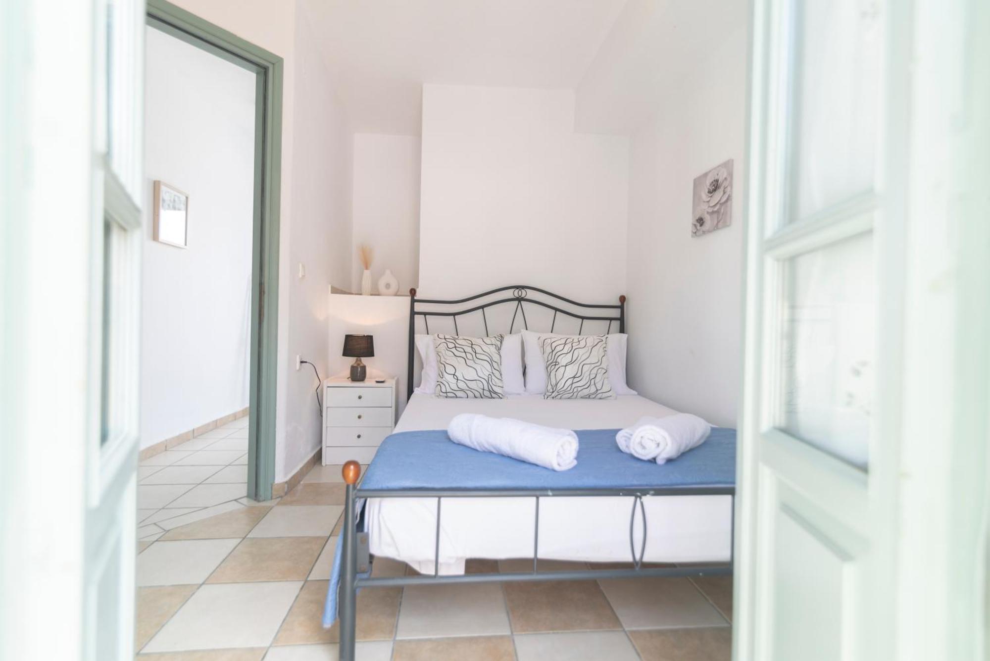 Faros Coastal Apartments 斯科派洛斯 外观 照片